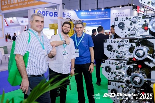 1762412818733578.jpg 1762412818733578.jpg