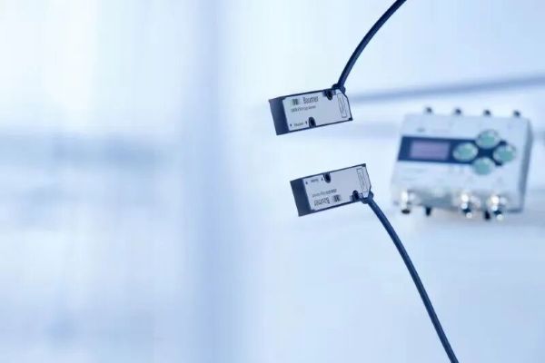 1774016178125885.jpg OE4060边缘检测传感器.jpg